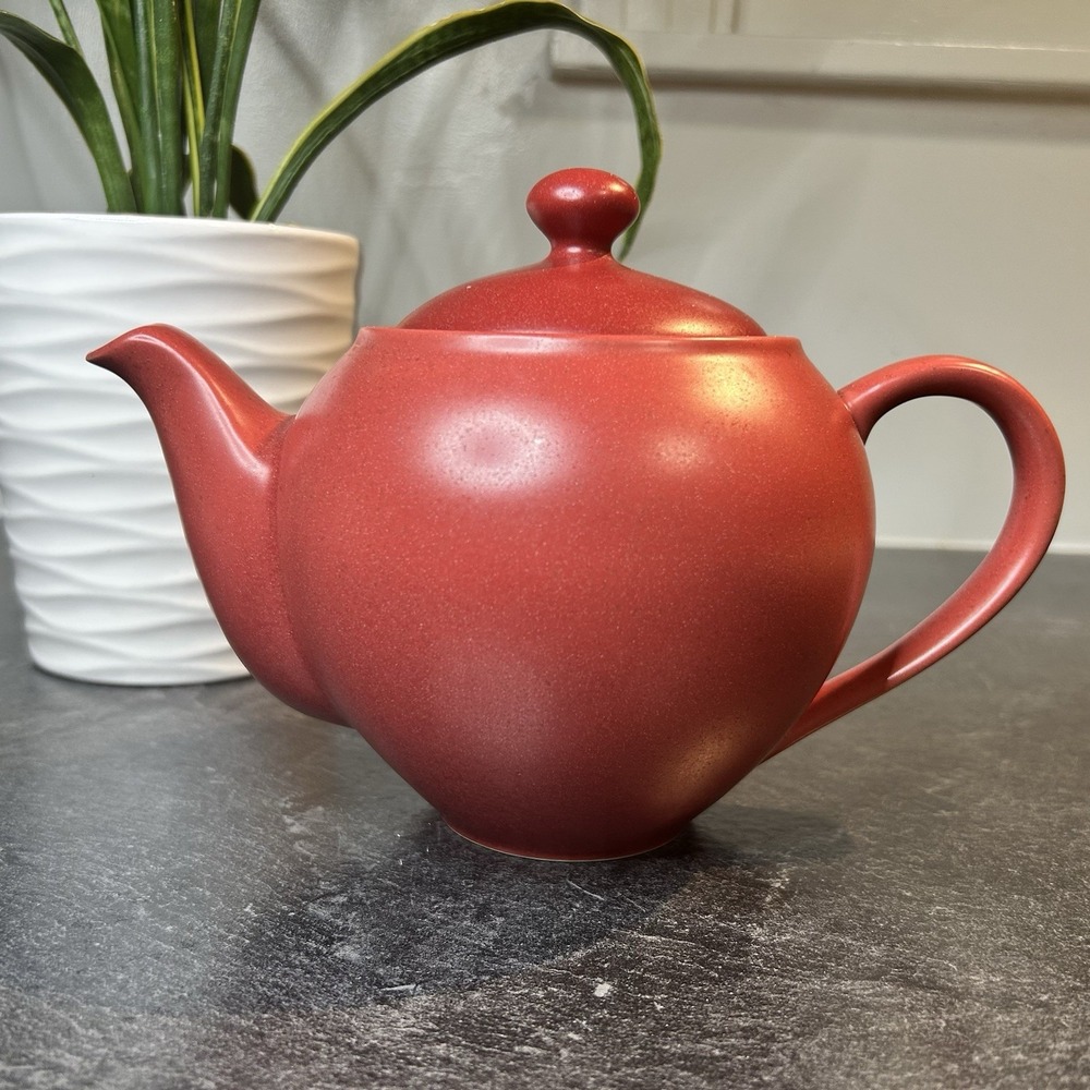 Noritake Colorwave Red Raspberry Stoneware Teapot With Lid EUC